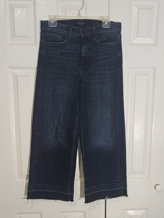 Banana Republic Denim - Banana Republic Wide Leg Cropped Raw Hem Jeans SHORT 27W